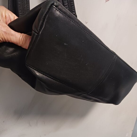 Stone Mountain Classic Leather Shoulder Bag - Picture 12 of 16